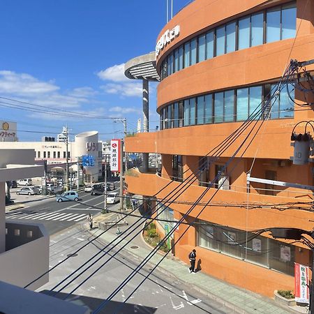 Bibi Hotel Futenma Гинован Экстерьер фото